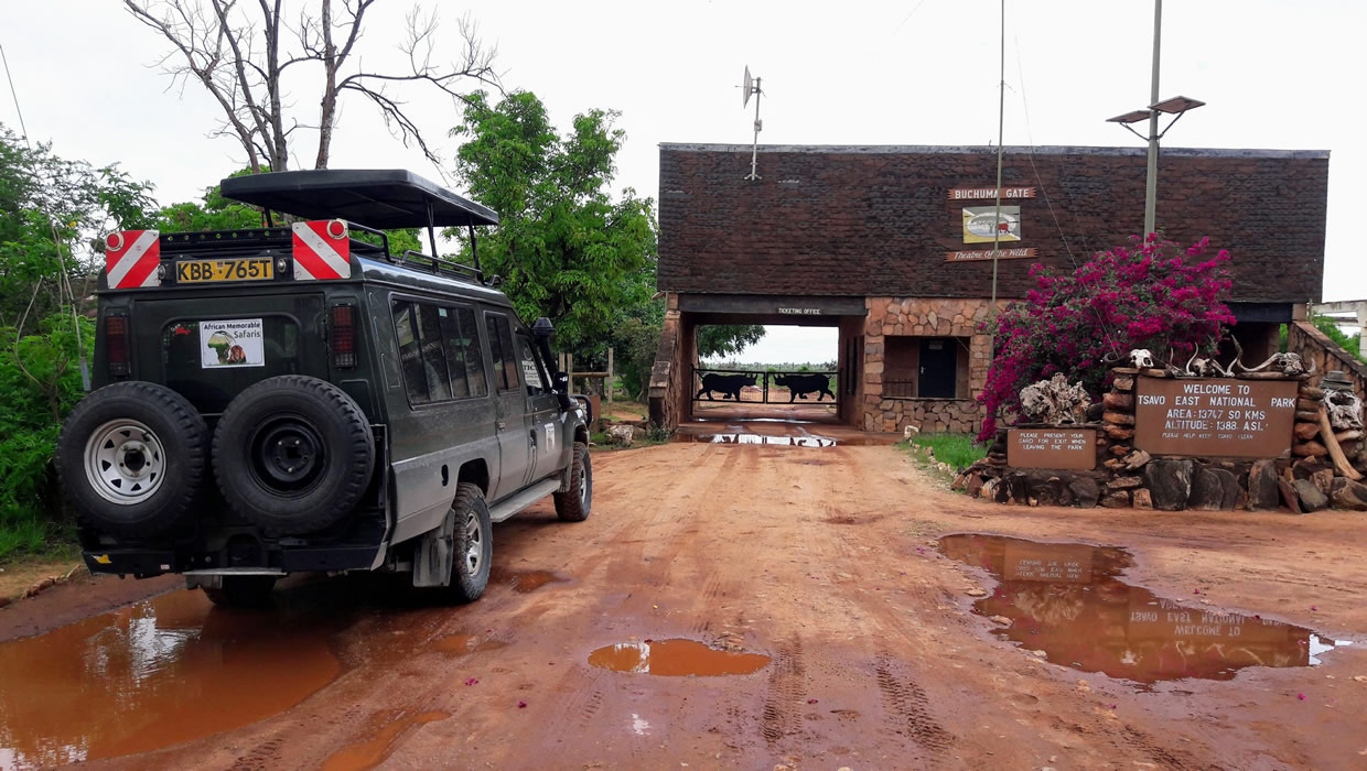 tsavo east bachuma gate